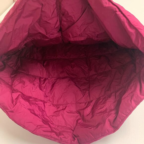 Cabelas Puffer Vest Womens S Small Bordeaux Goose Down Outdoor Snap Buttons - Picture 9 of 14